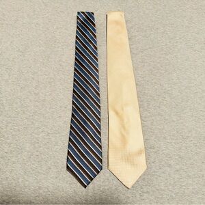 Pronto Uomo Blue Striped and Gold Tie Set
